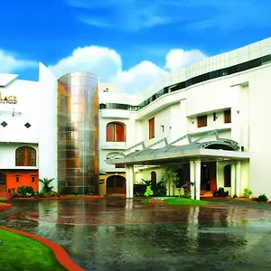4* Hotel Nila Palace